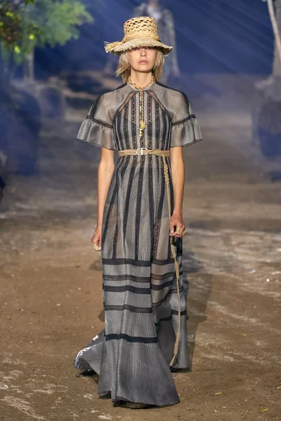 Look 69